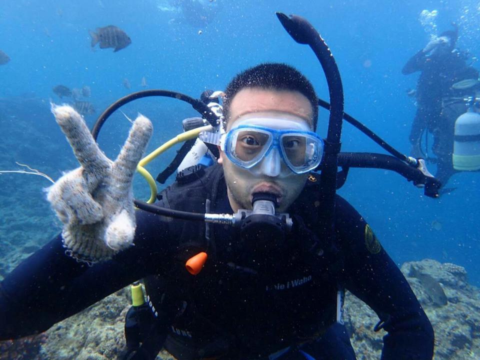 网球运动员营救