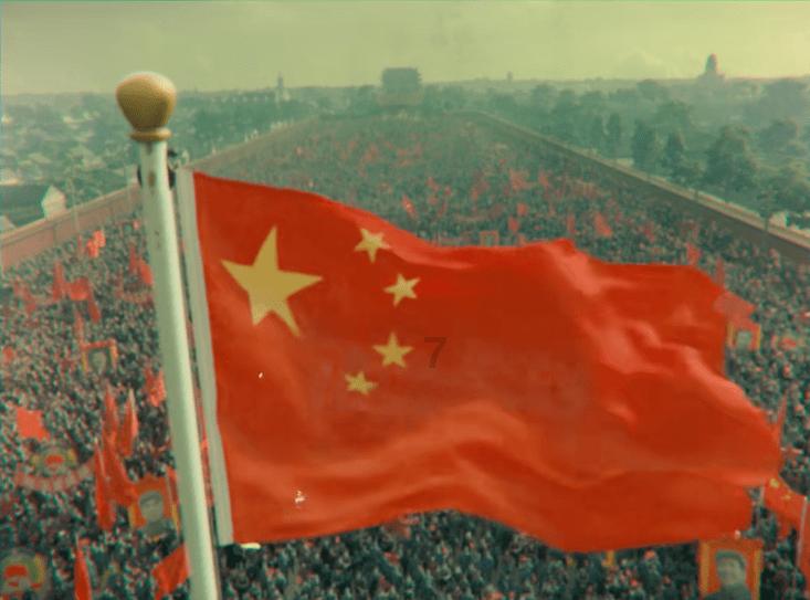 夏季的时尚女孩