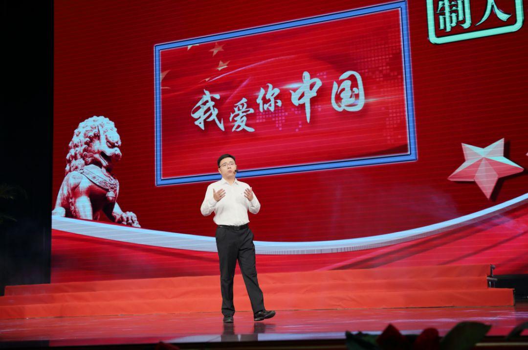 织金县马场镇:齐心协力抗凝冻,撒盐除冰保民生