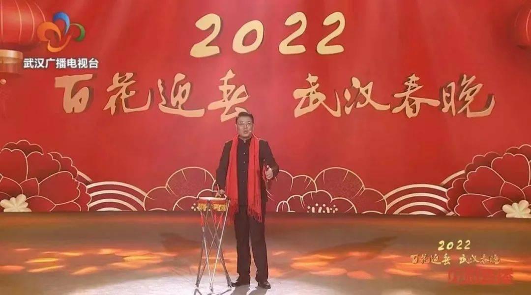 1月31日(发布),哈尔滨,《起风了》搭配中央大街的冰钢琴简直绝了!网友:尔滨的浪漫至死不渝!