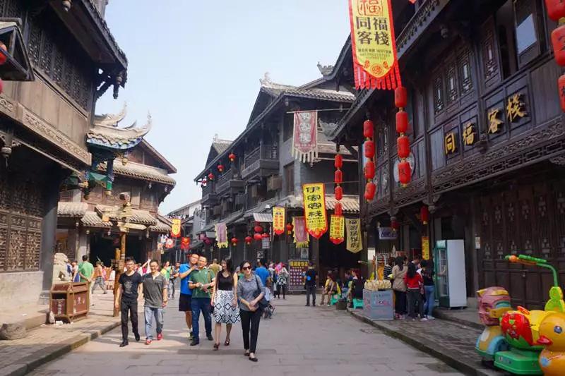 芭比大学毕业